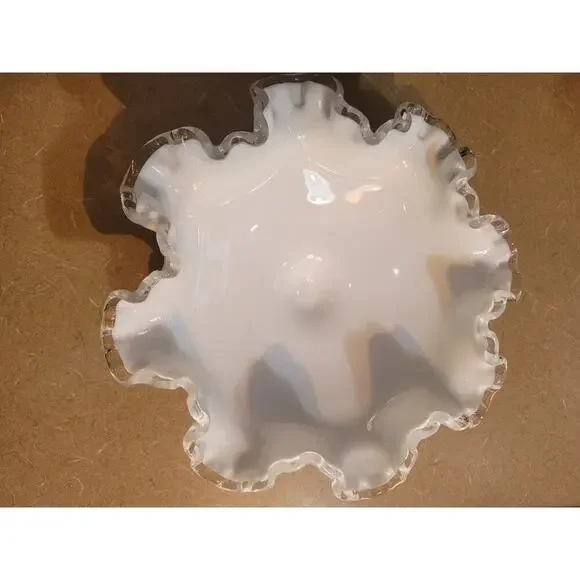 Vintage Fenton Candy Dish White Silver Crest Petticoat Milk Glass - Picture 4 of 4